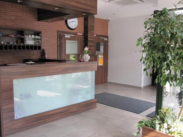 Hotel F - Team 2*